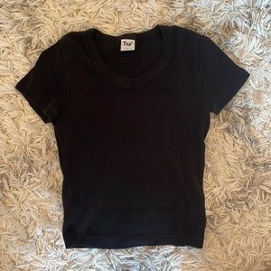 Aritzia plain black tee
